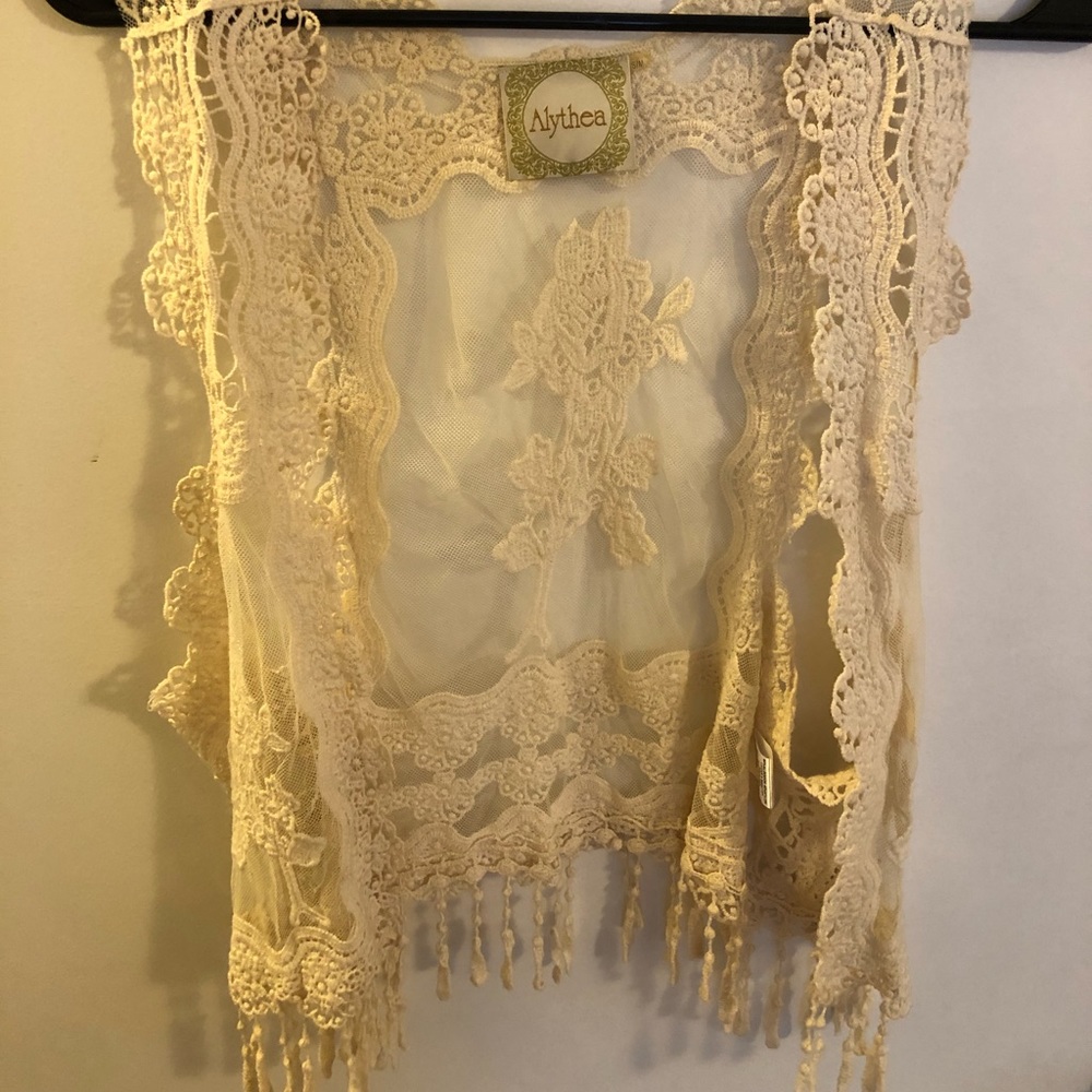 Alythea Cover Up